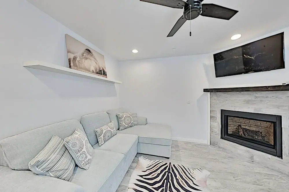 262sbern 4 Bedroom Home