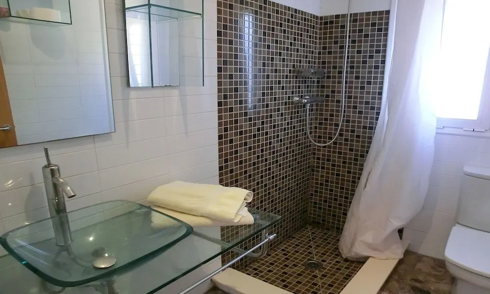 Villa - 3 Bedrooms with Pool - 104654