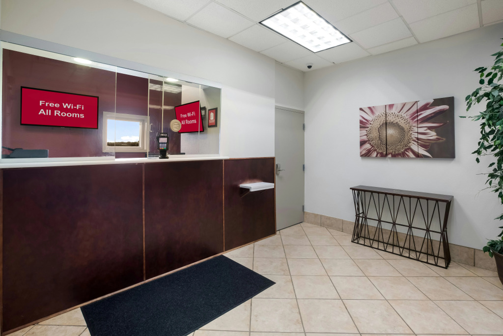 Red Roof Inn Atlanta Airport NE Conley