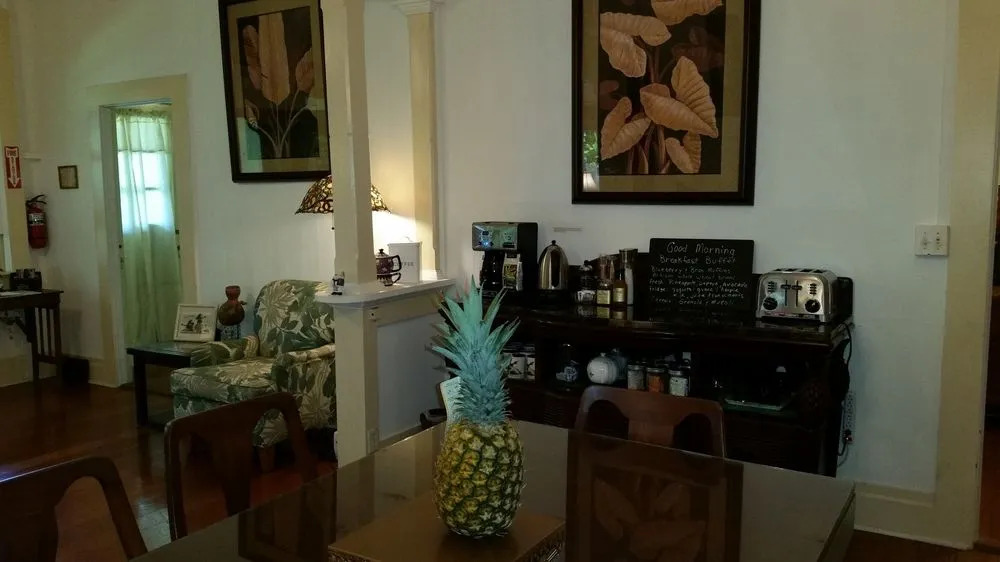 Haiku Plantation Inn Bed & Breakfast