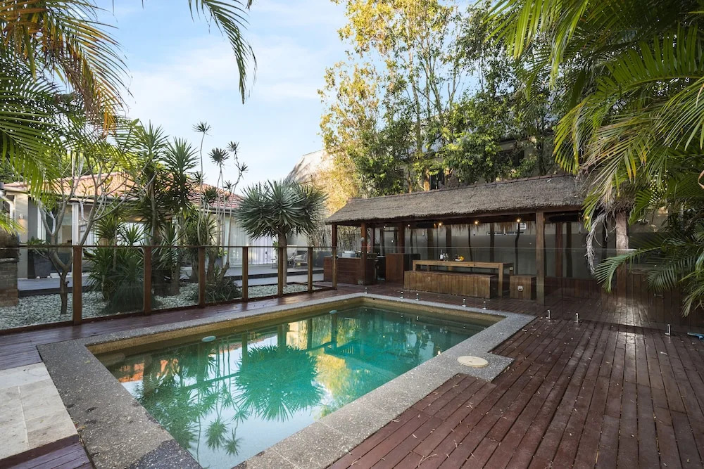 Coogee Luxury Home with Salt Water Pool & Parking