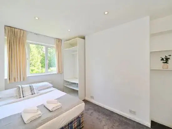Stylish 3-Bedroom in Maida Vale
