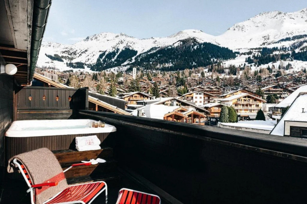 Experimental Chalet Verbier