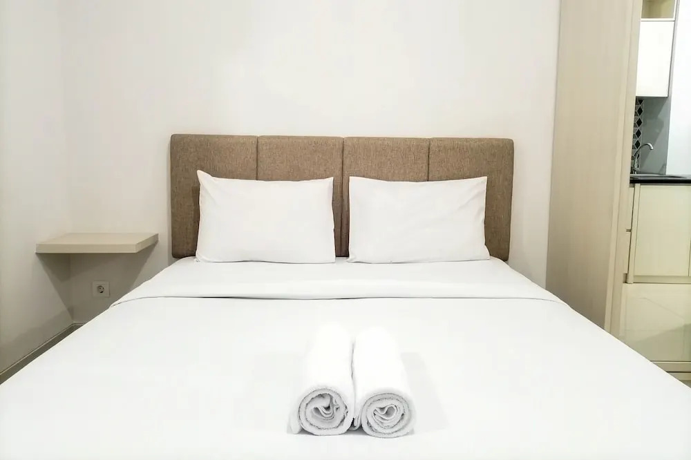 Modern Look And Comfortable Studio Barsa City Apartment
