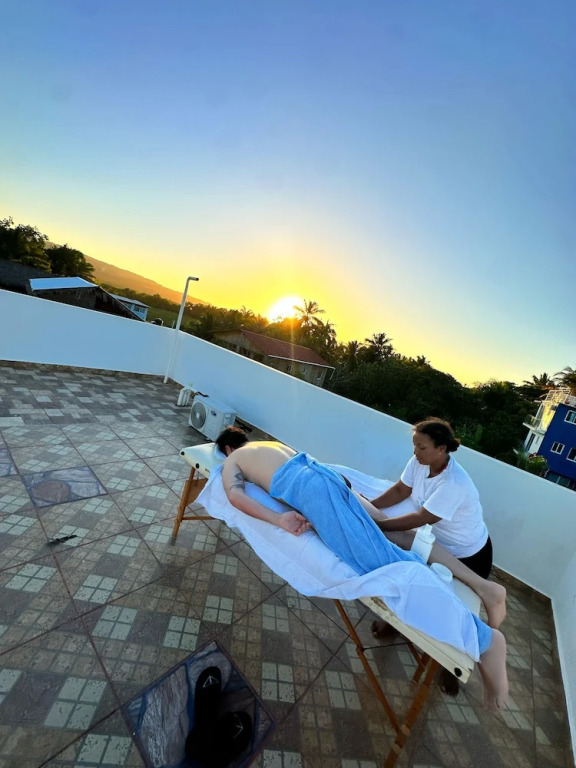 Kite Beach Inn