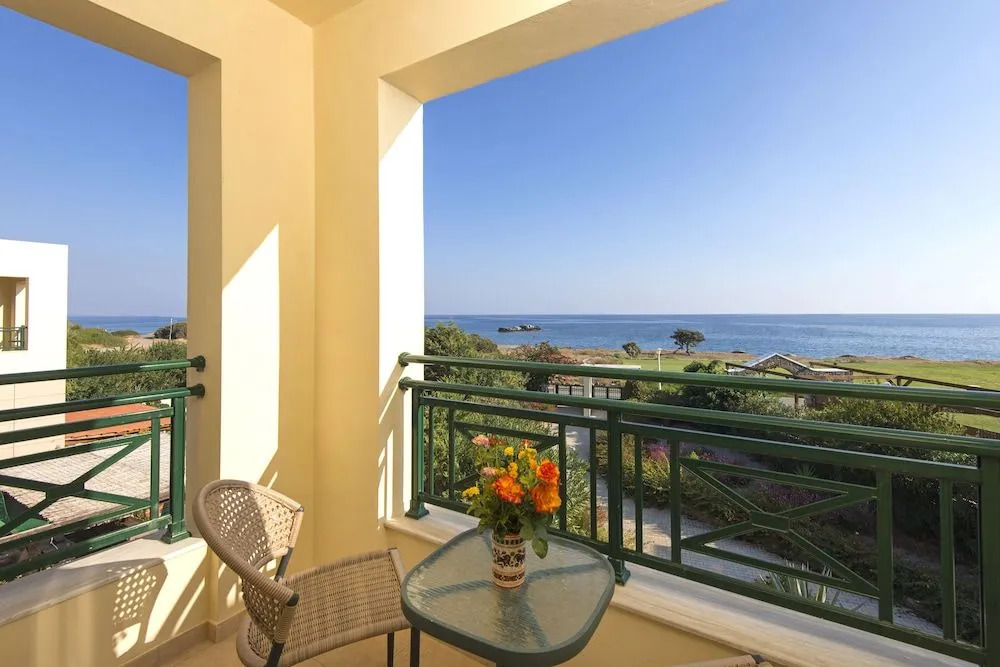 Theretra Kiotari Villas