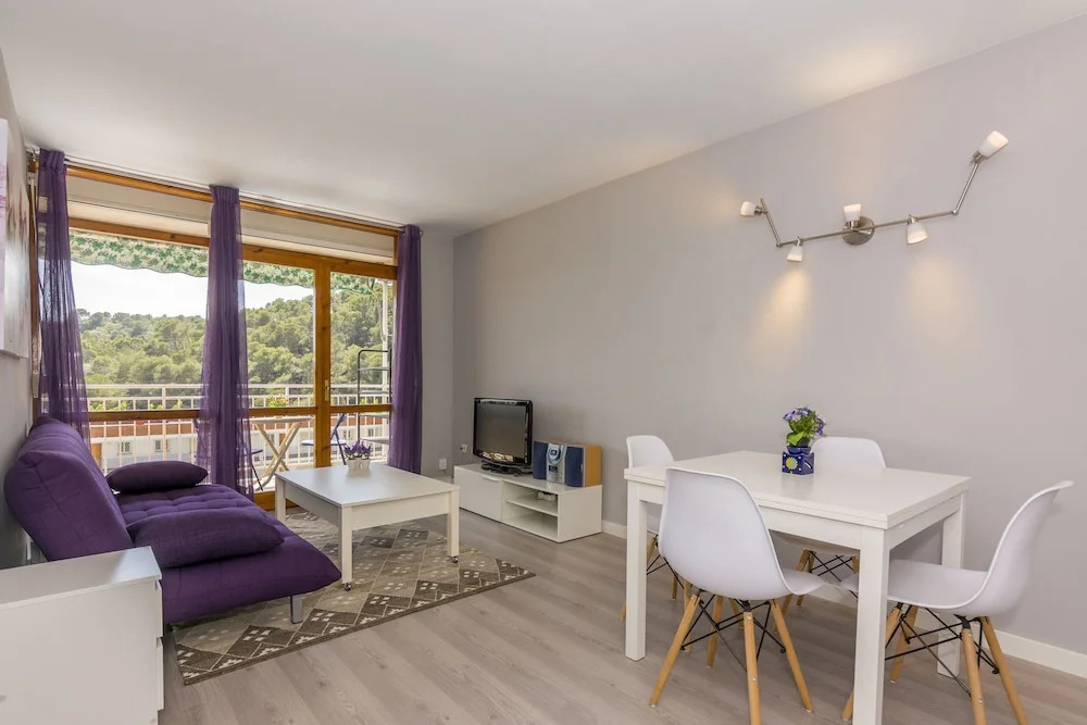 HomeHolidaysRentals Charme - Costa Barcelona