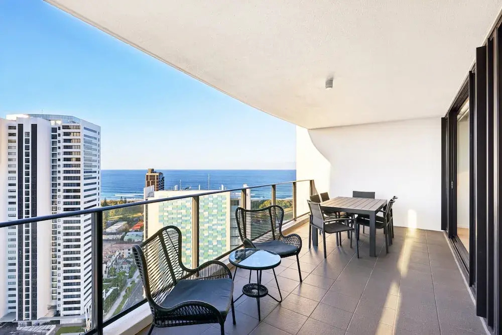 Ocean View 3-bed With Gym, Pool