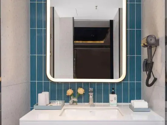 Echarm Hotel (Wujiang Dong Taihu Suzhou Bay)