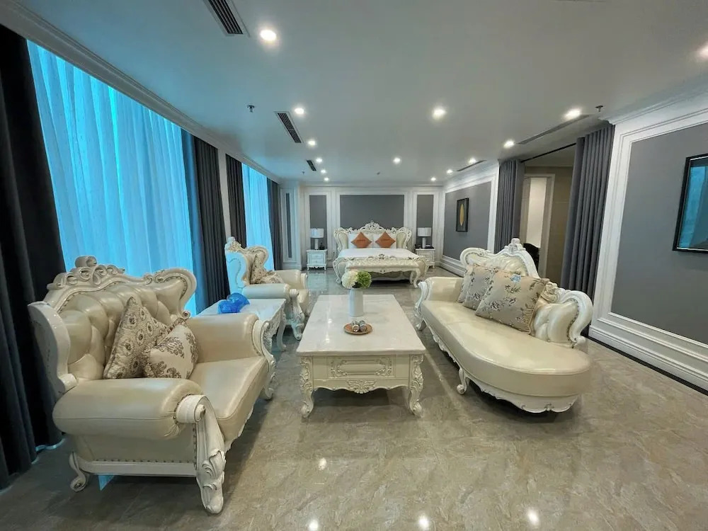 Infinity Hotel