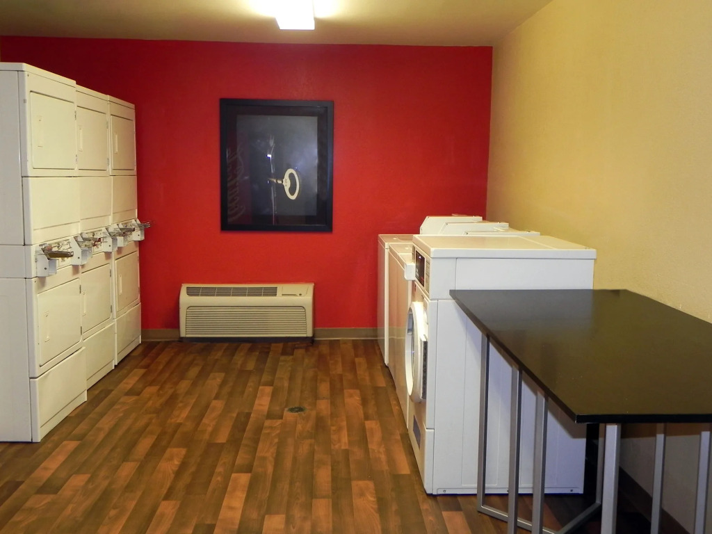 Extended Stay America Select Suites - Charlotte - University Place