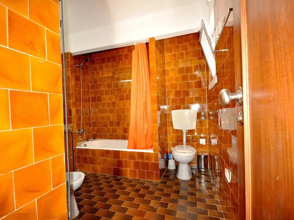Beautiful Villa With Private Swimming Pool Near the Center of Vilamoura