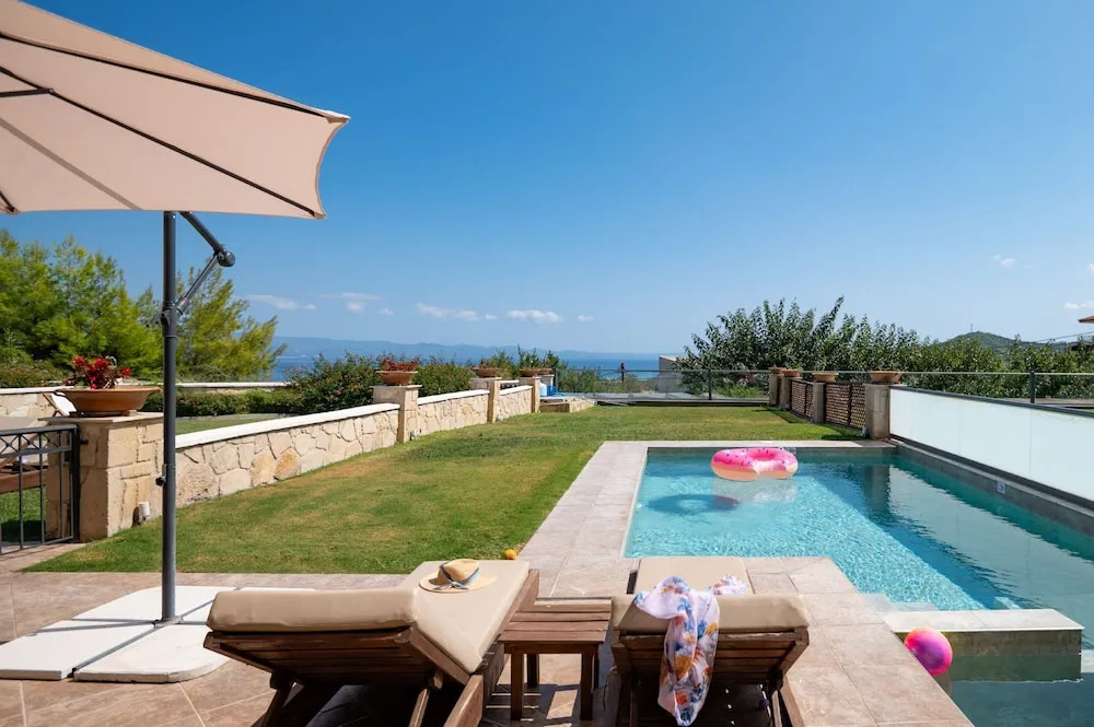 Sunny Villa Tria in Chaniotis