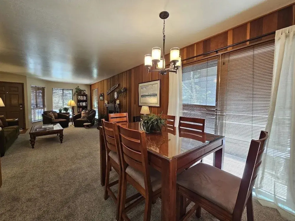 Pinenut Place 1 Bedroom Home by RedAwning