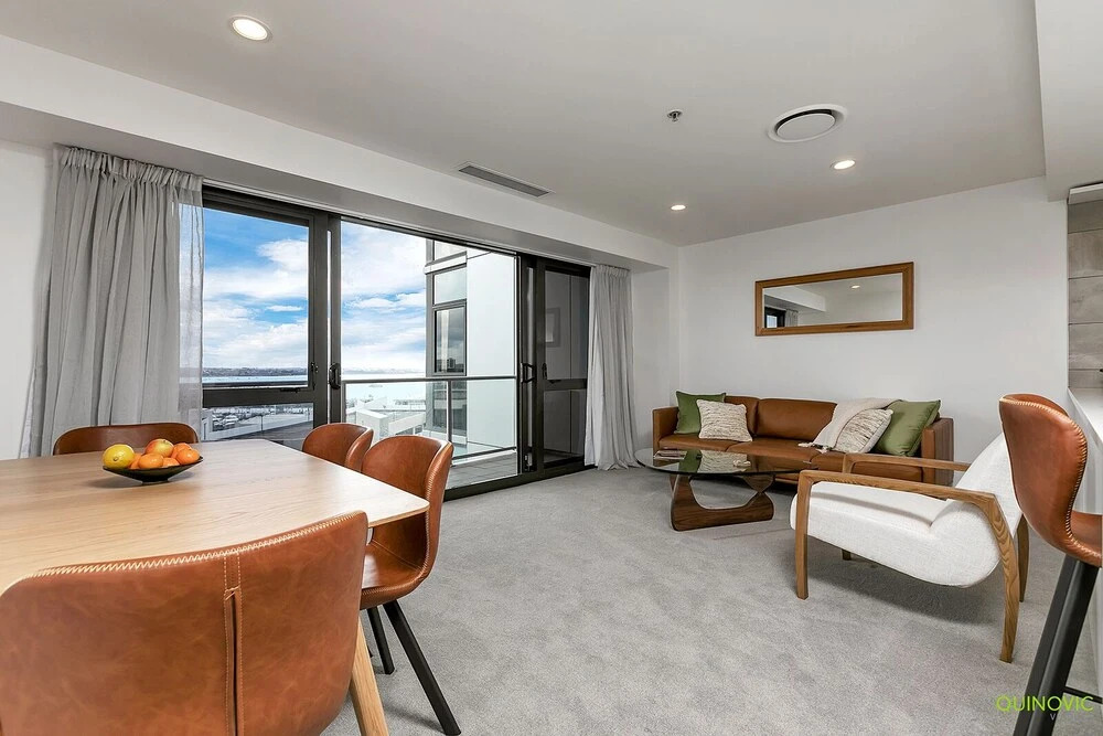 QV Modern Upscale Apartment - 1012