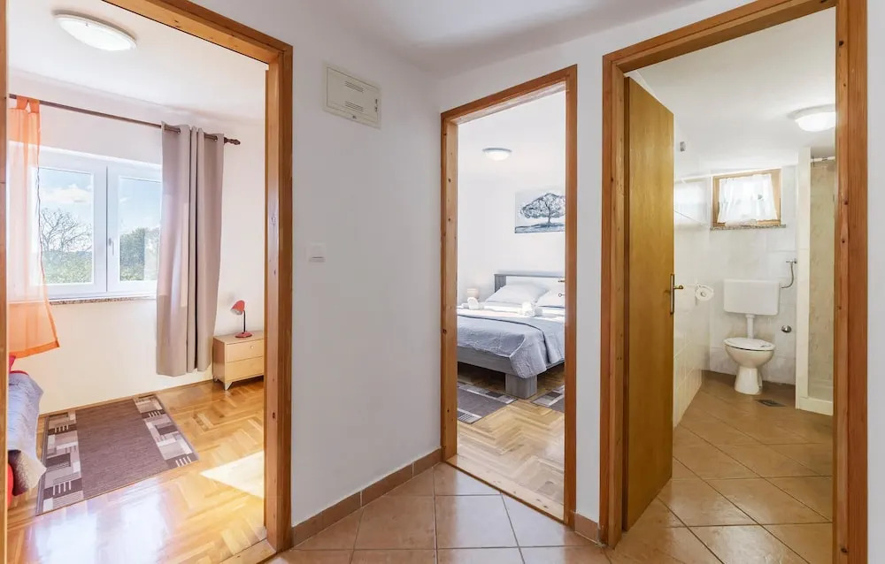 Stunning Apartment in Fazana With 2 Bedrooms and Wifi