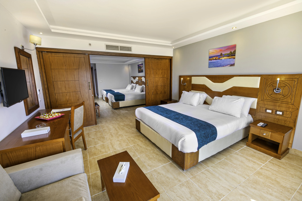 Hawaii Paradise Aqua Park Resort - Families and Couples Only