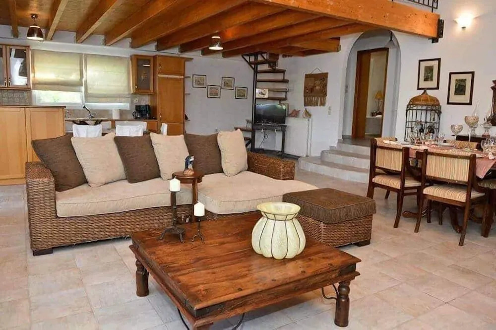 Dimeon Villa