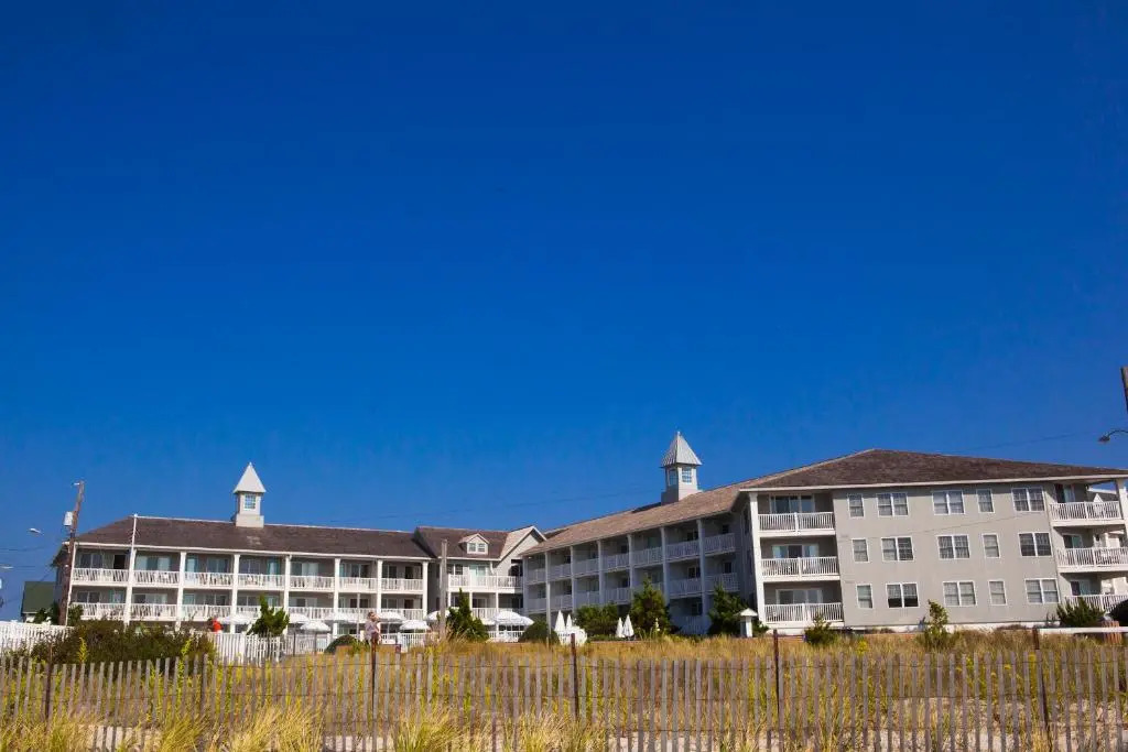 Sandpiper Beach Club