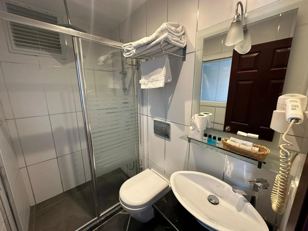 Ata Park Hotel