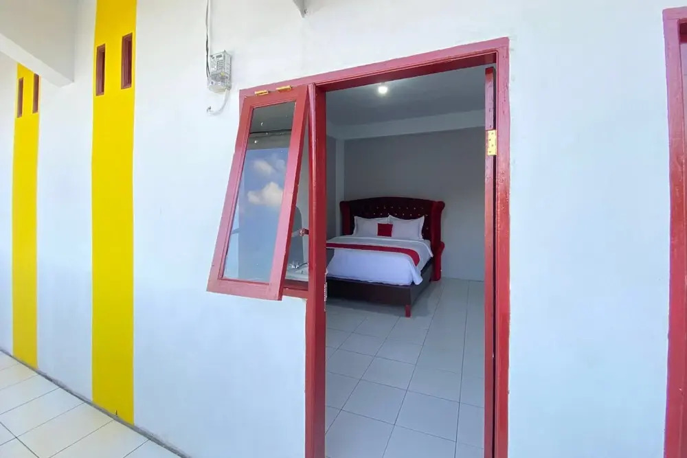 RedDoorz at Graha Aisyah Setiabudi Medan