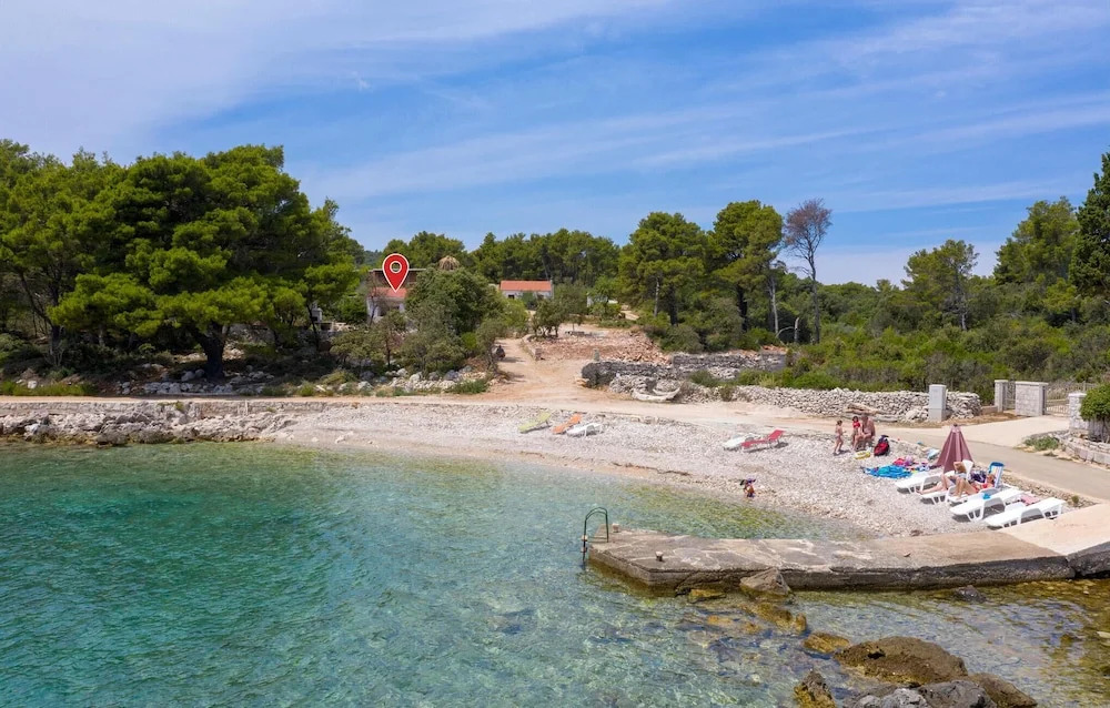 Two-Bedroom Holiday Home In Sucuraj