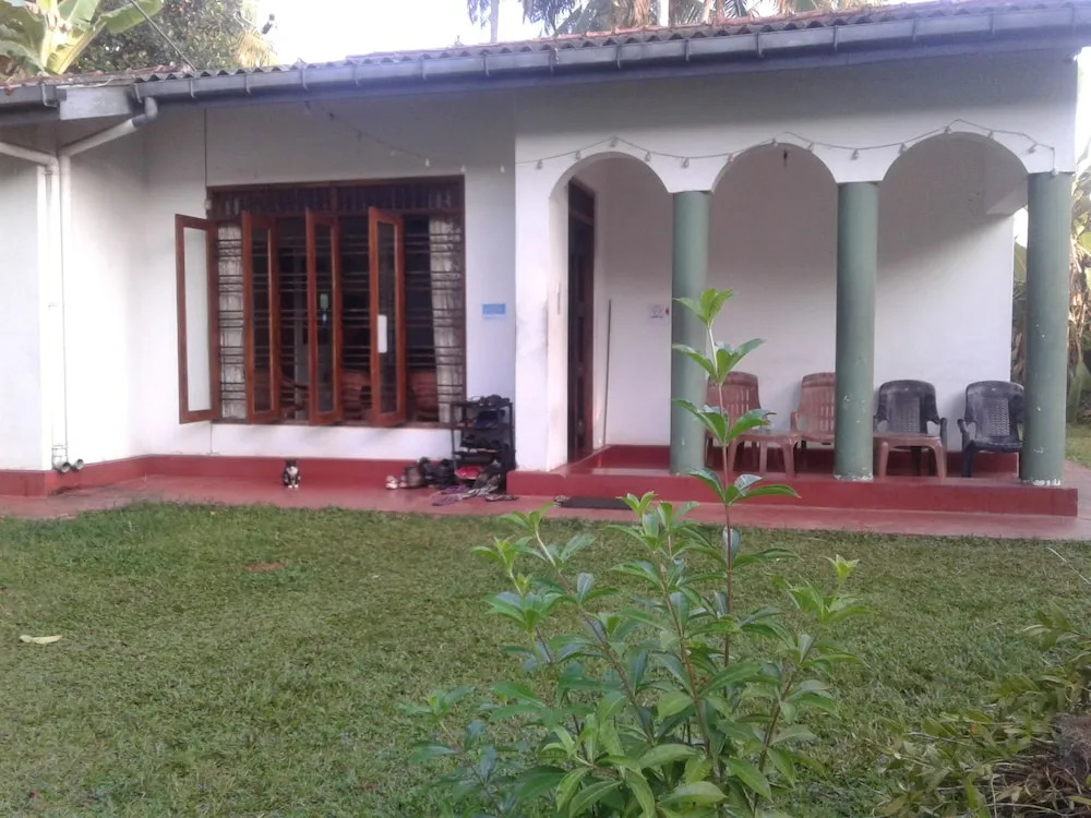 Hikka Train Hostel