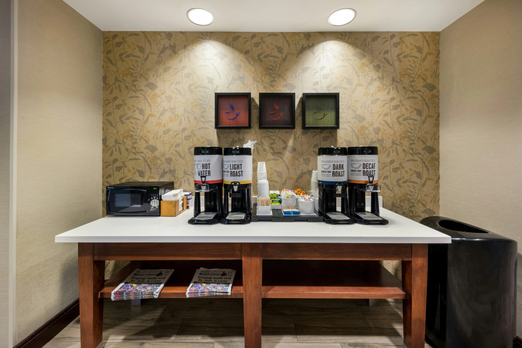 Hampton Inn and Suites Fredericksburg
