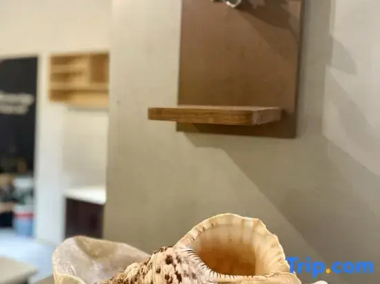 Half Ocean Half Mountain Hotel(Haitang Bay Wuzhizhou Island Store)