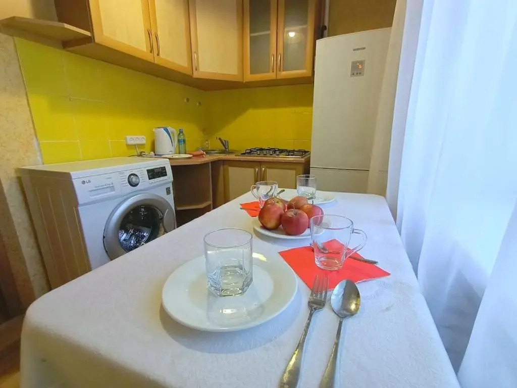 1 komnatnye apartamenty na Auel'bekova 138