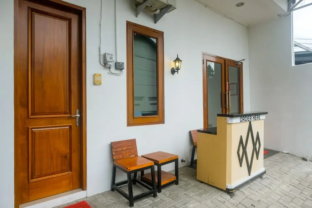 RedDoorz Near Simpang Lima Semarang