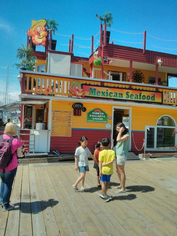 A Float Home B&B in Fisherman’s Wharf