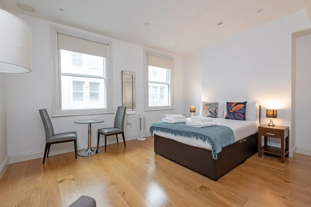 Room in Oxford Street