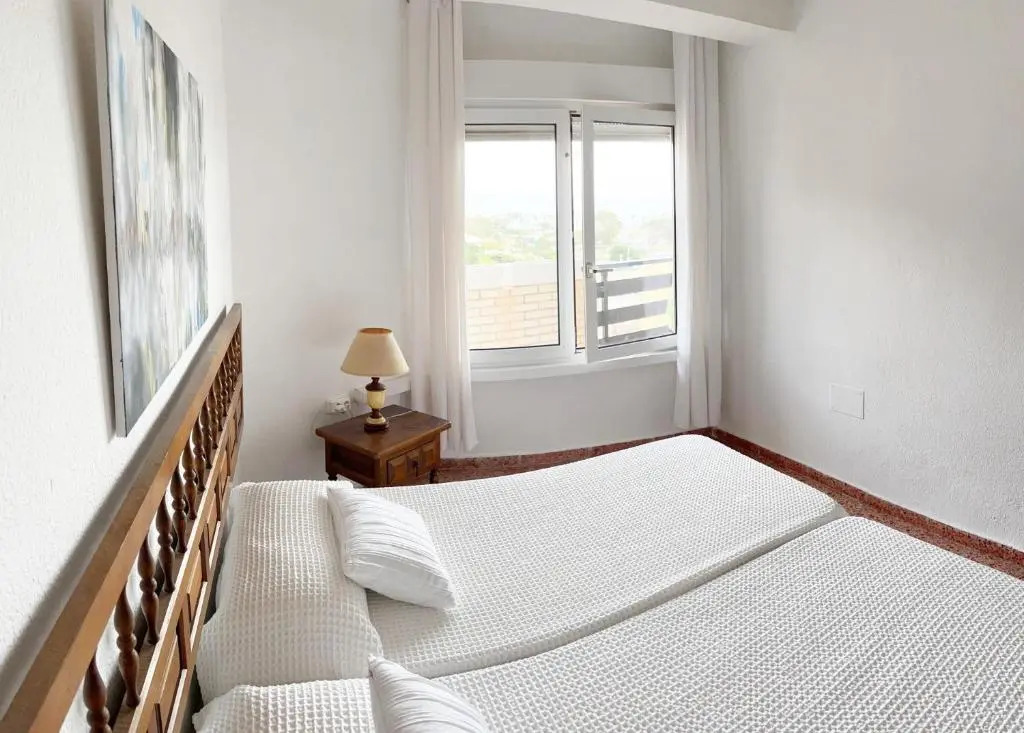 Apartamento Roquetas de Mar Urbanización, 2 dormitorios, Gran Terraza con vista al mar, wi-fi, parking y piscina