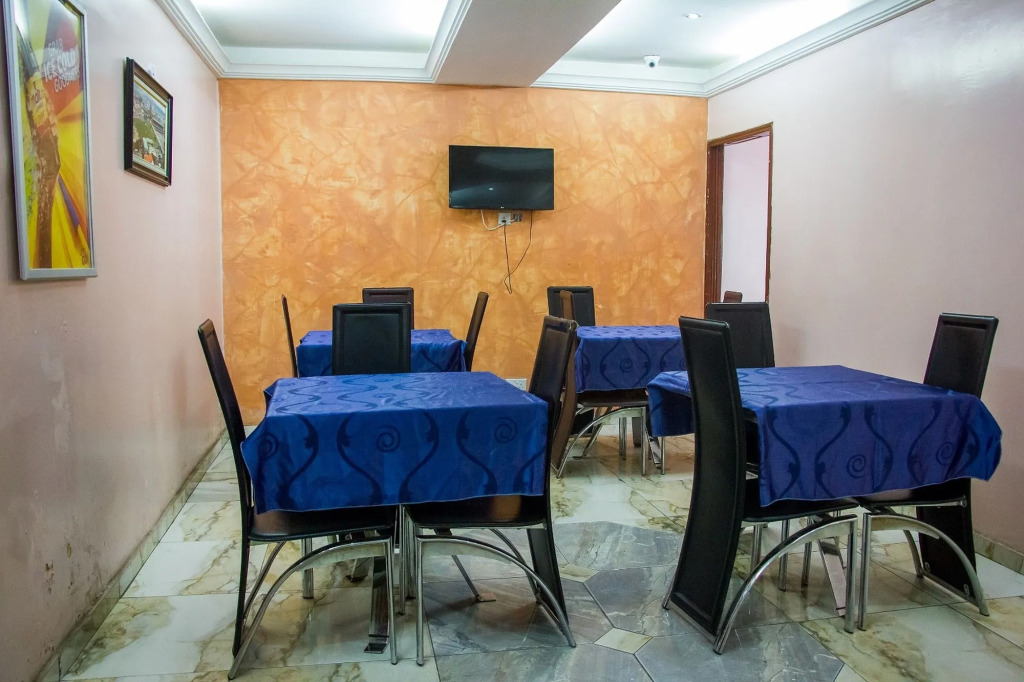 Folade Hotels