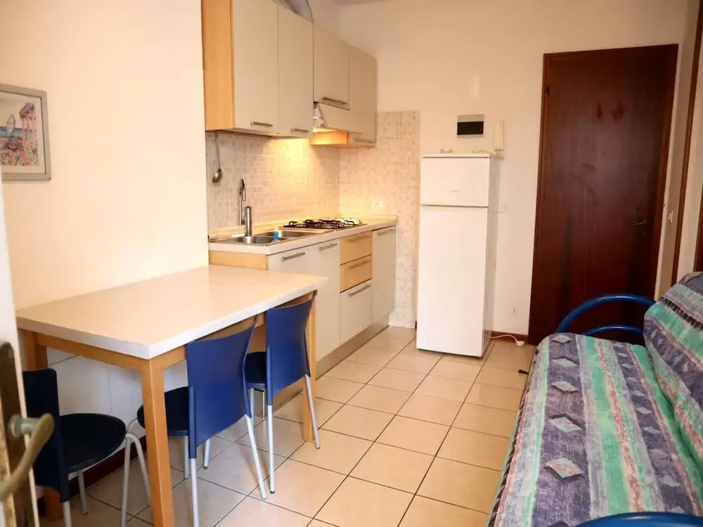 Flat for 4 People With Terrace in Residence With Shared Swimming Pool