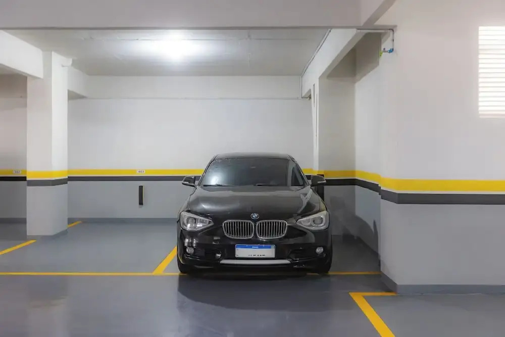 Apto c Churrasqueira e Garagem 300m da Praia