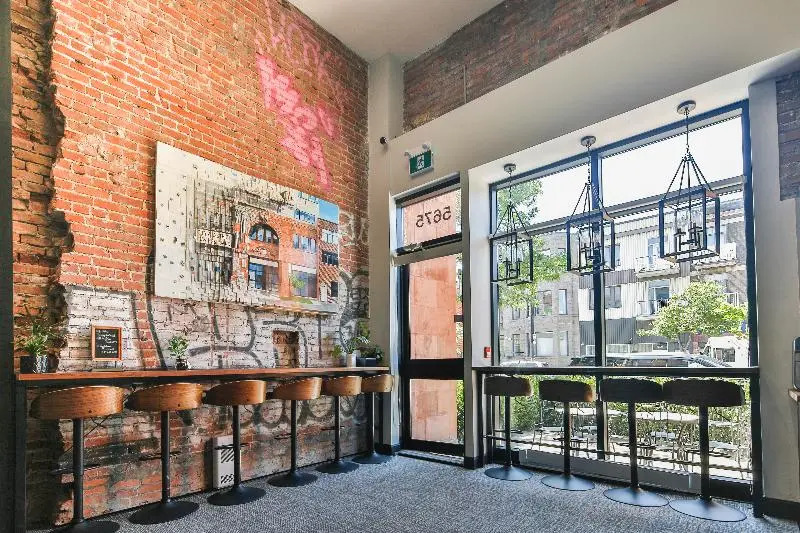 Parc Avenue Hostel