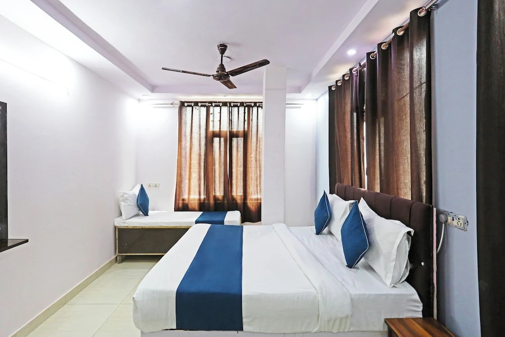 FabHotel Grand Victory