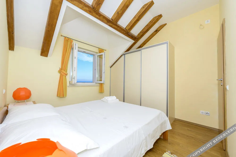 Duplex Maria Di, Free Parking, Sea View