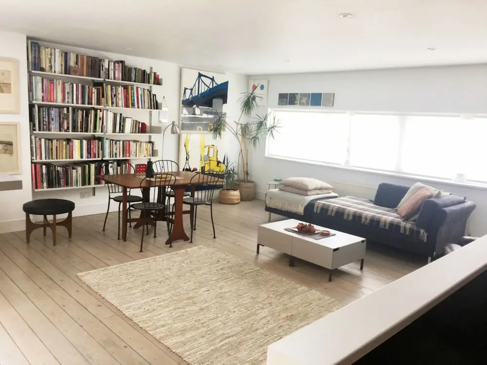 2 Bedroom Home in Hackney With Roof Terrace