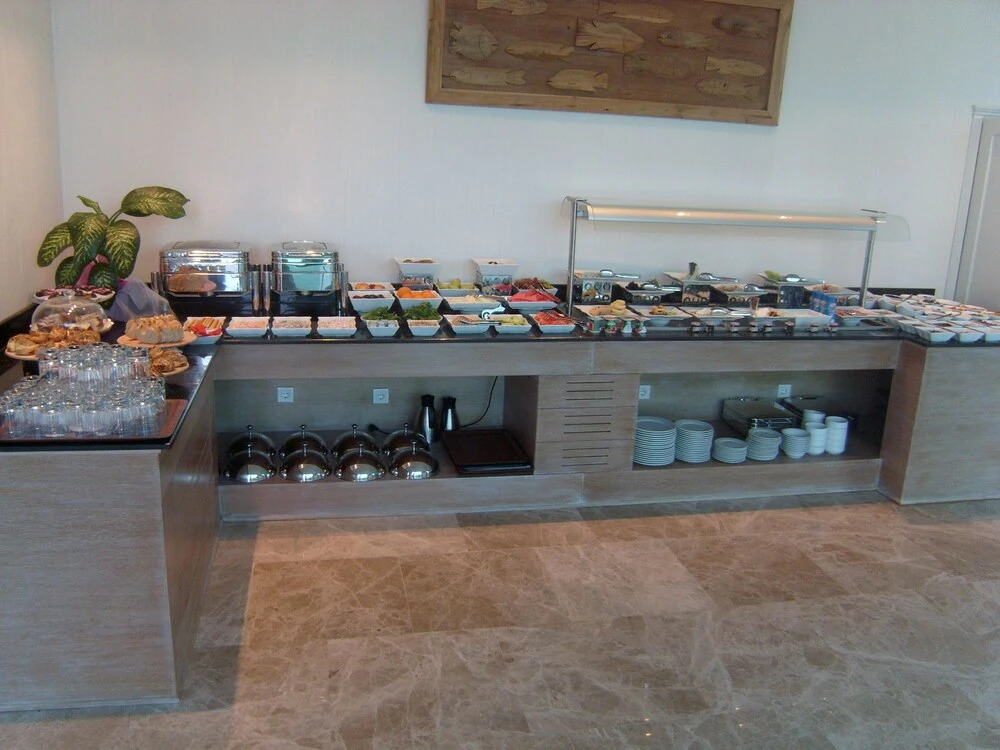 Marina Suites & Spa