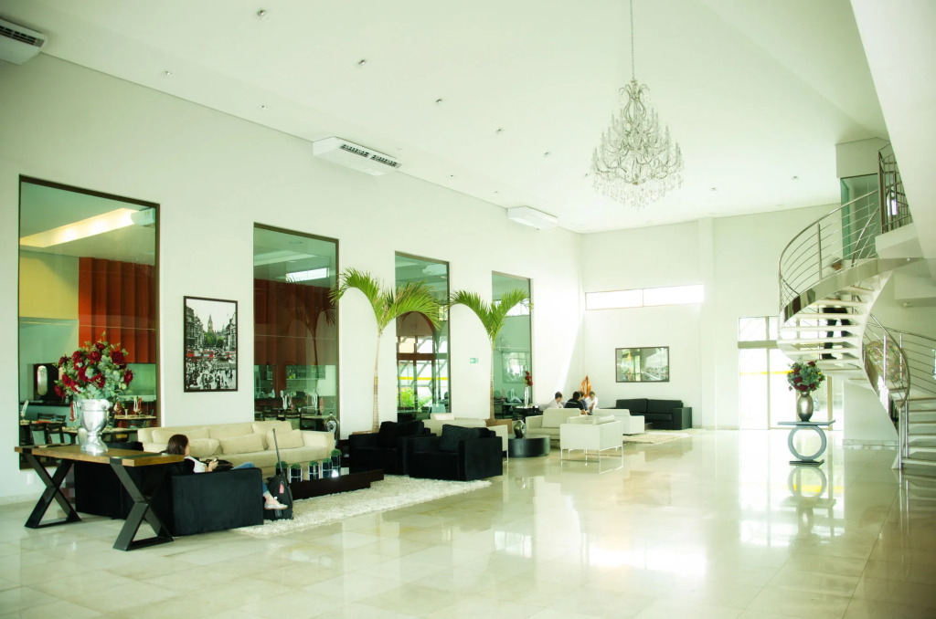 Hotel Girassol Plaza