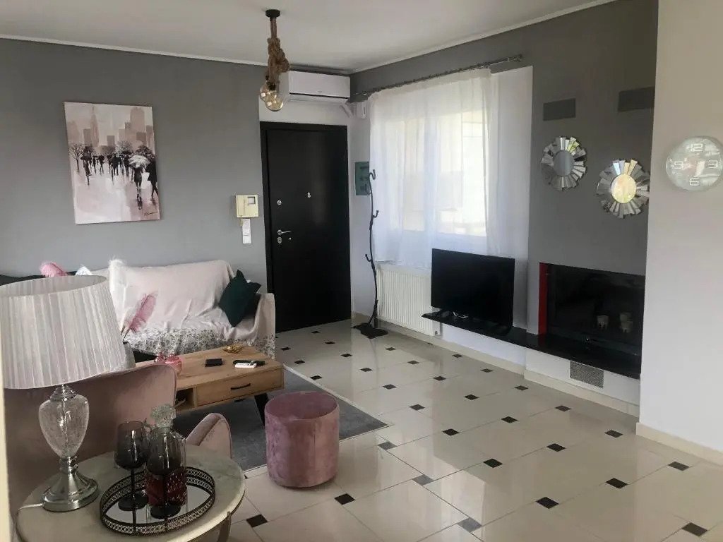 Kritis Apartment