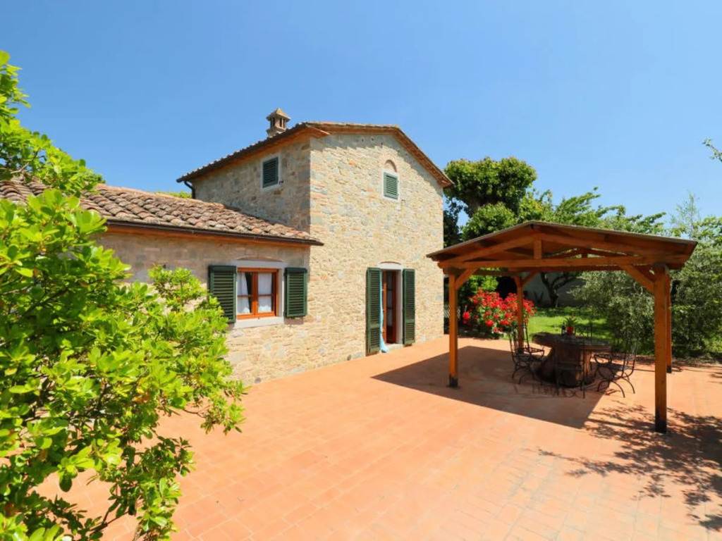 House Lucia Cortona