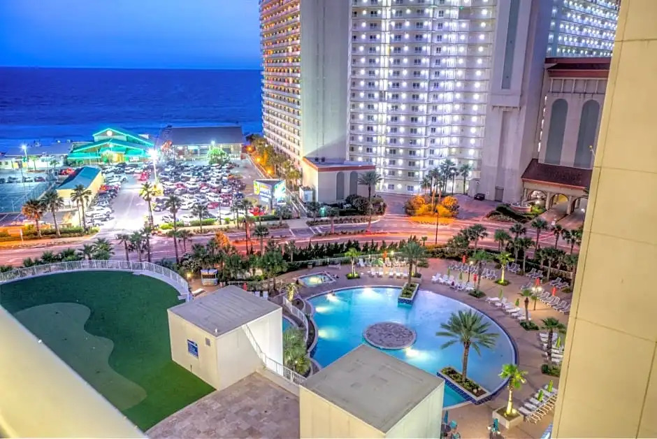 Laketown Wharf #638 by Nautical Properties