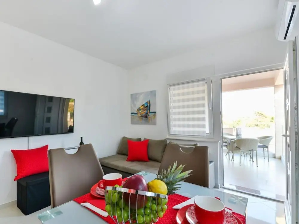 Alluring Apartment in Vir near Sea Beach
