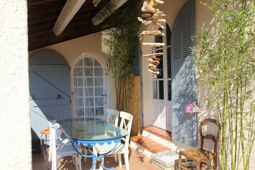 House With 3 Bedrooms in Toulon, With Enclosed Garden and Wifi - 4 km