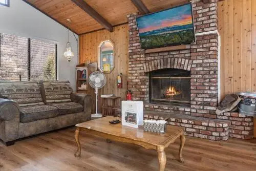 Smokey Bear's Den