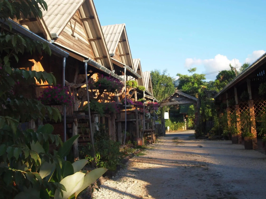 Monpai Resort